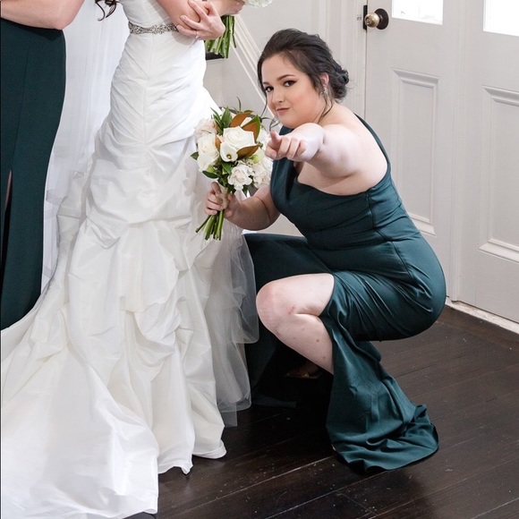 Meet your Posher, Madison - Picture 2 of 2